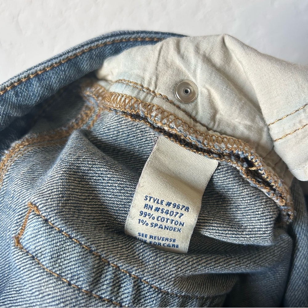 Cabi - Picture 11 of 11